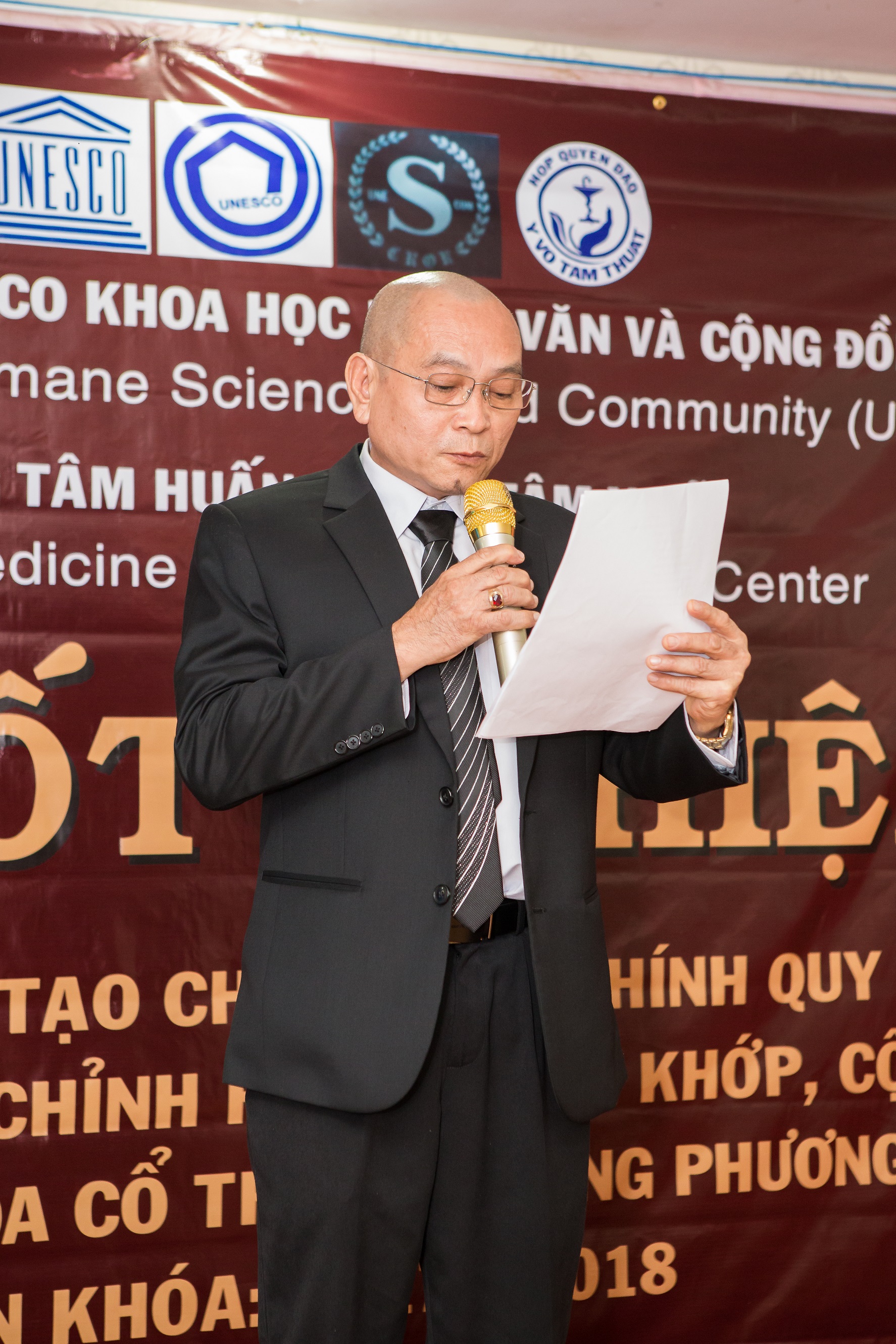 LỄ TRAO BẰNG TỐT NGHIỆP 16/8/2018 LỄ TRAO BẰNG TỐT NGHIỆP 16/8/2018